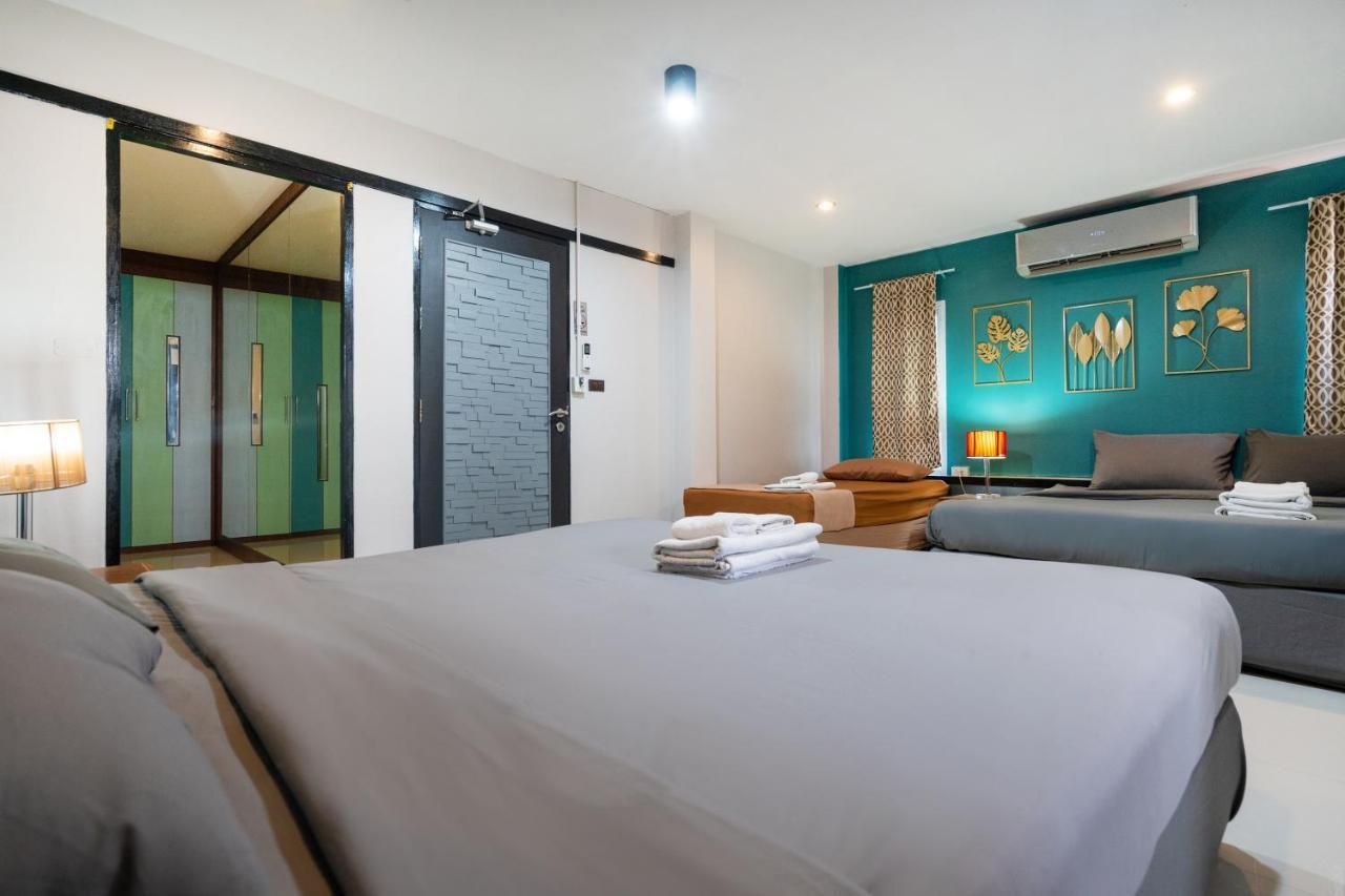 Black Pantera Hostel Patong Exteriér fotografie