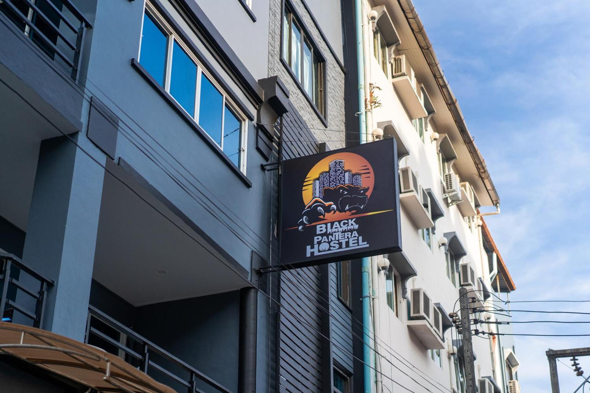 Black Pantera Hostel Patong Exteriér fotografie